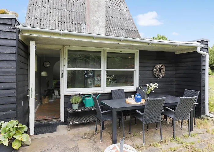 Ferienhaus Awesome In With Wifi Skibby
